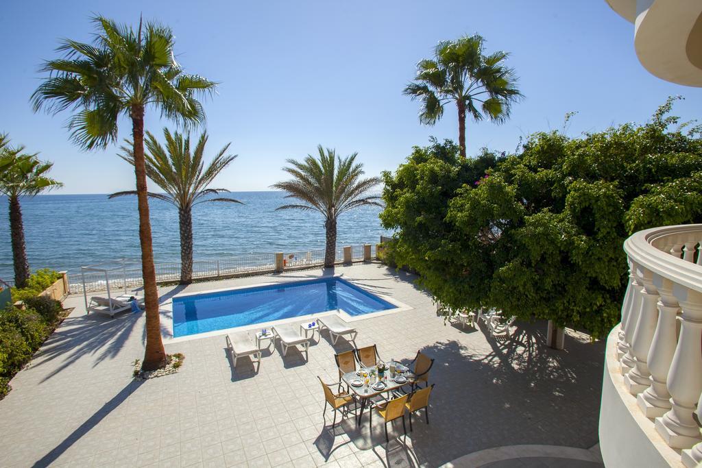 Meneou Beachfront Villa Sunset Perivolia Phòng bức ảnh