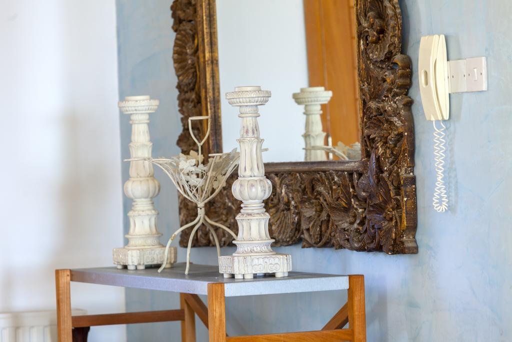 Meneou Beachfront Villa Sunset Perivolia Phòng bức ảnh