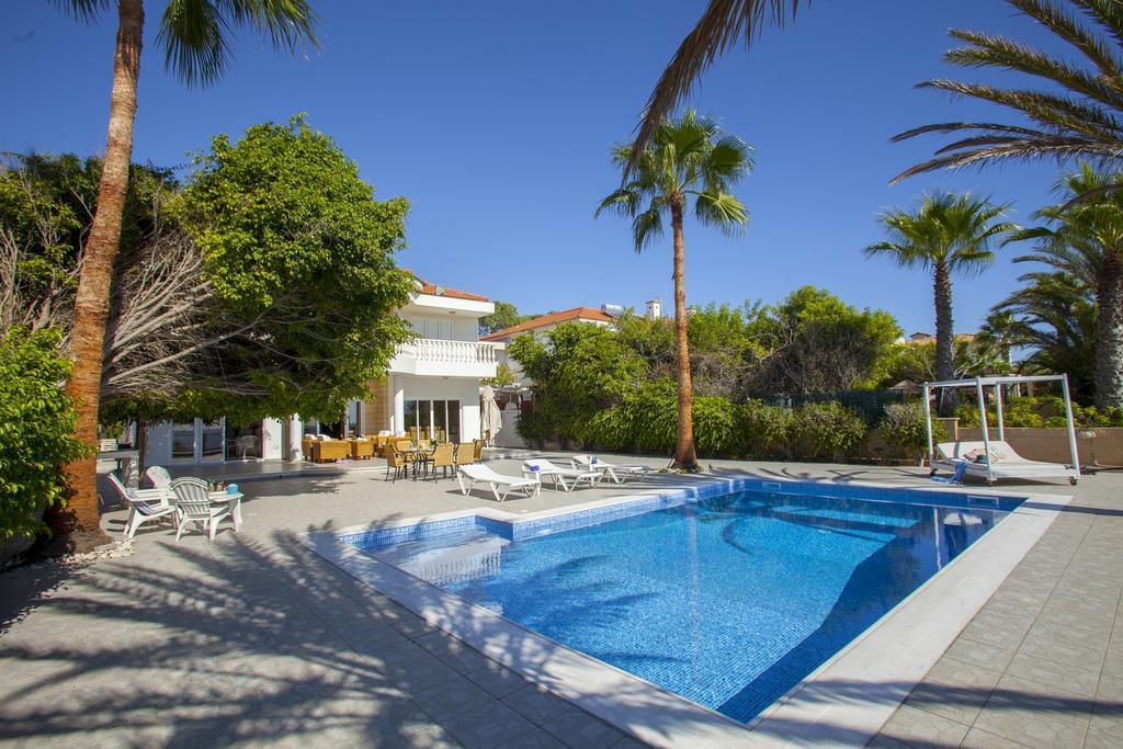 Meneou Beachfront Villa Sunset Perivolia Phòng bức ảnh