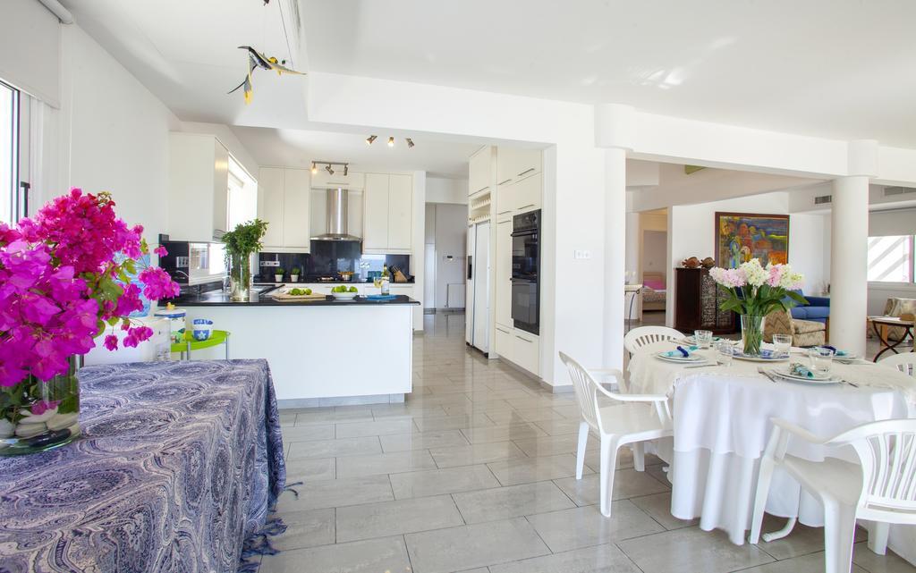 Meneou Beachfront Villa Sunset Perivolia Phòng bức ảnh