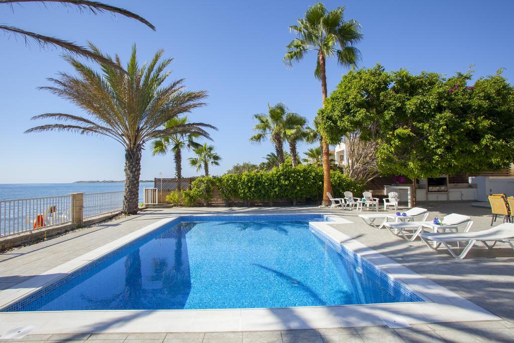 Meneou Beachfront Villa Sunset Perivolia Phòng bức ảnh