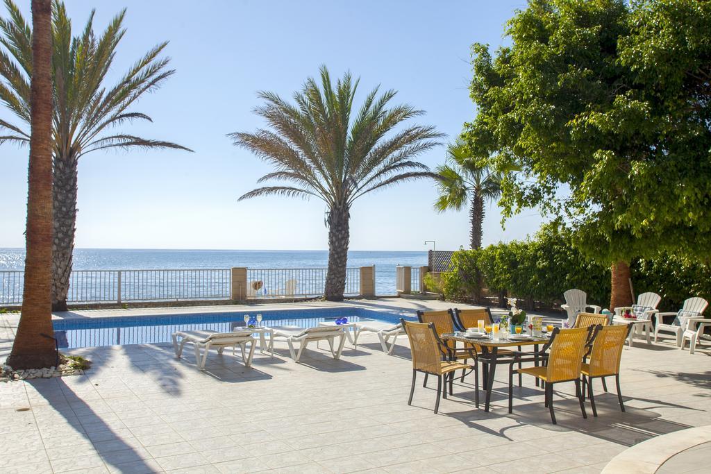 Meneou Beachfront Villa Sunset Perivolia Phòng bức ảnh